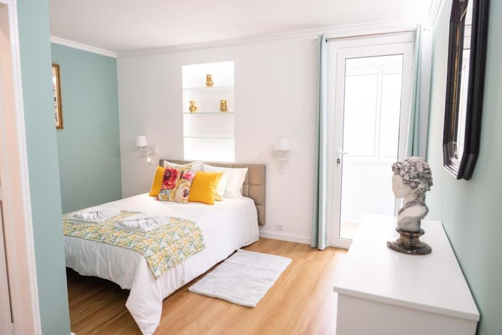 פונשל D.Henrique I Apartamento Frente Ao Savoy Palace מראה חיצוני תמונה