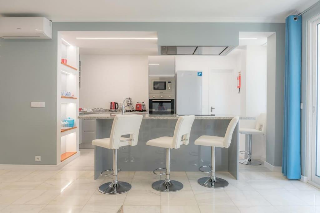 פונשל D.Henrique I Apartamento Frente Ao Savoy Palace מראה חיצוני תמונה